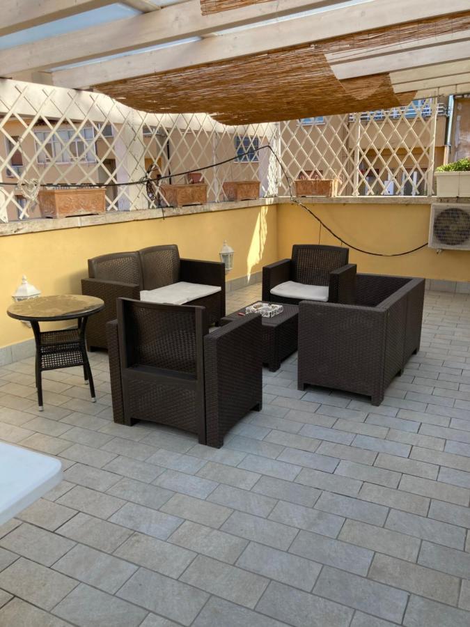 Al Civico 32 Hotel Roma Ngoại thất bức ảnh