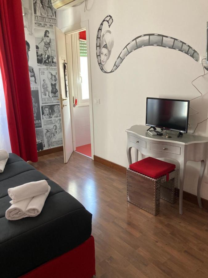 Al Civico 32 Hotel Roma Ngoại thất bức ảnh